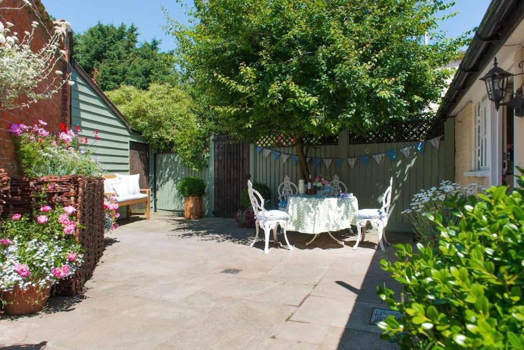 Wren Cottage, A Very Cosy Historic Coastal In A Pretty Little Village * Wickham Market
