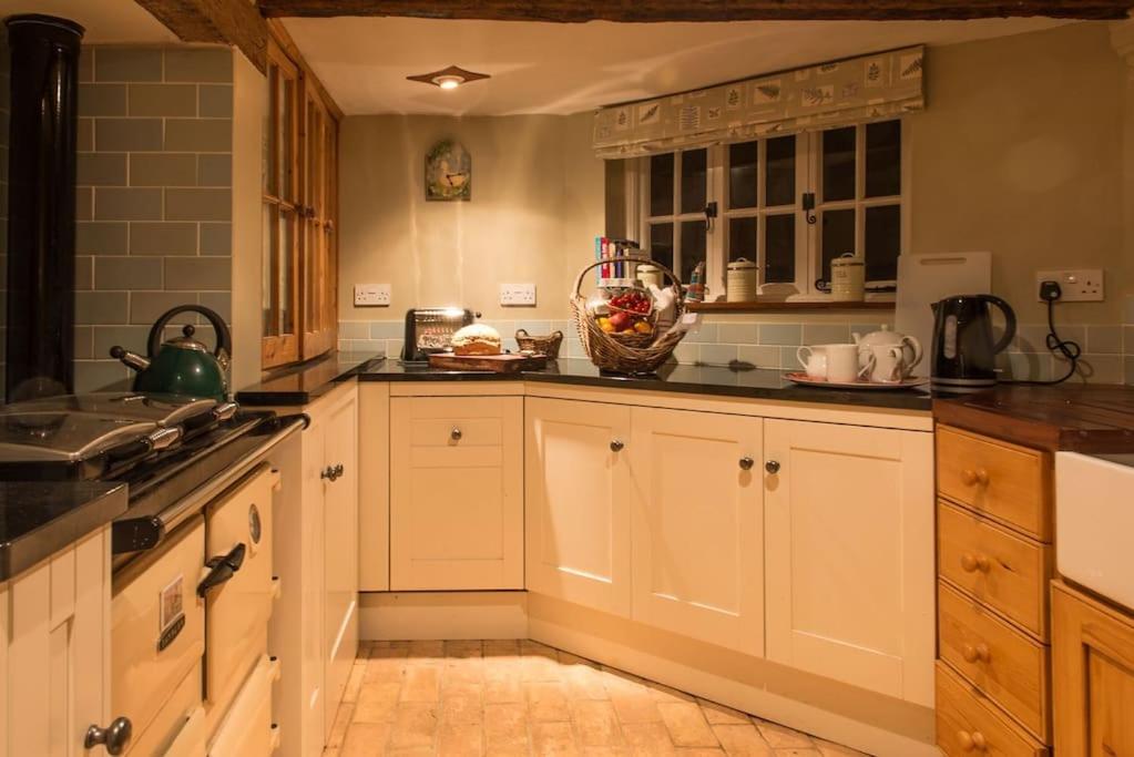 Casa de Férias Wren Cottage, A Very Cosy Historic Coastal In A Pretty Little Village Wickham Market